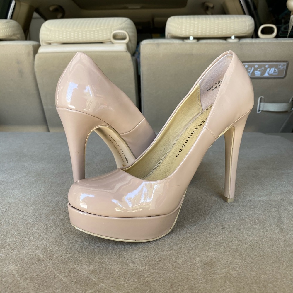 Chinese Laundry Platform Pumps
